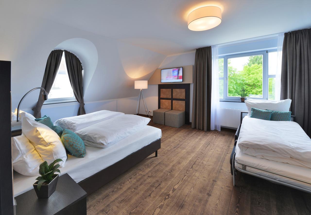 Uhu Gaestehaus Superior Cologne Luaran gambar